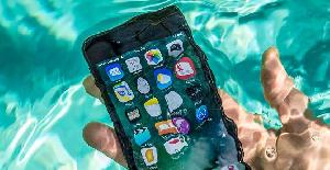 ¿Cómo saber si un móvil es resistente al agua?